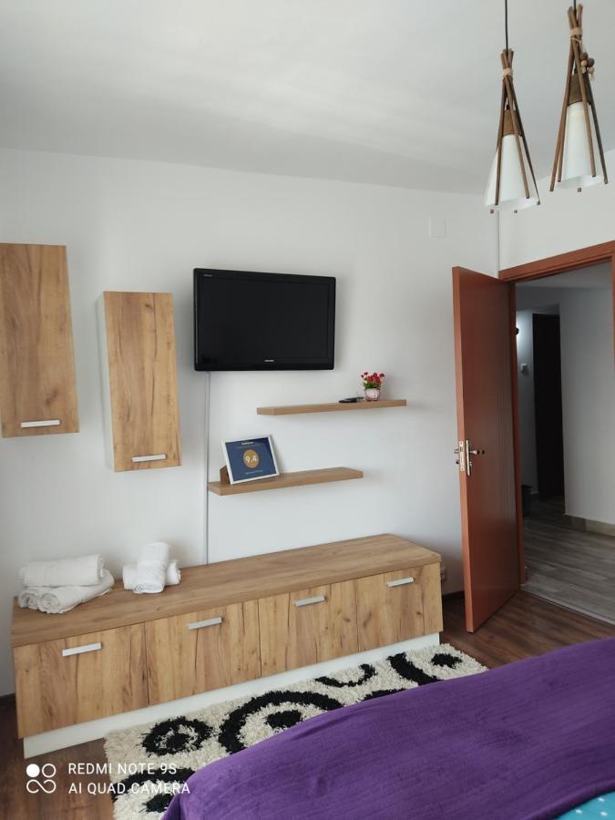 Apartment Farmec Cluj-Napoca Buitenkant foto