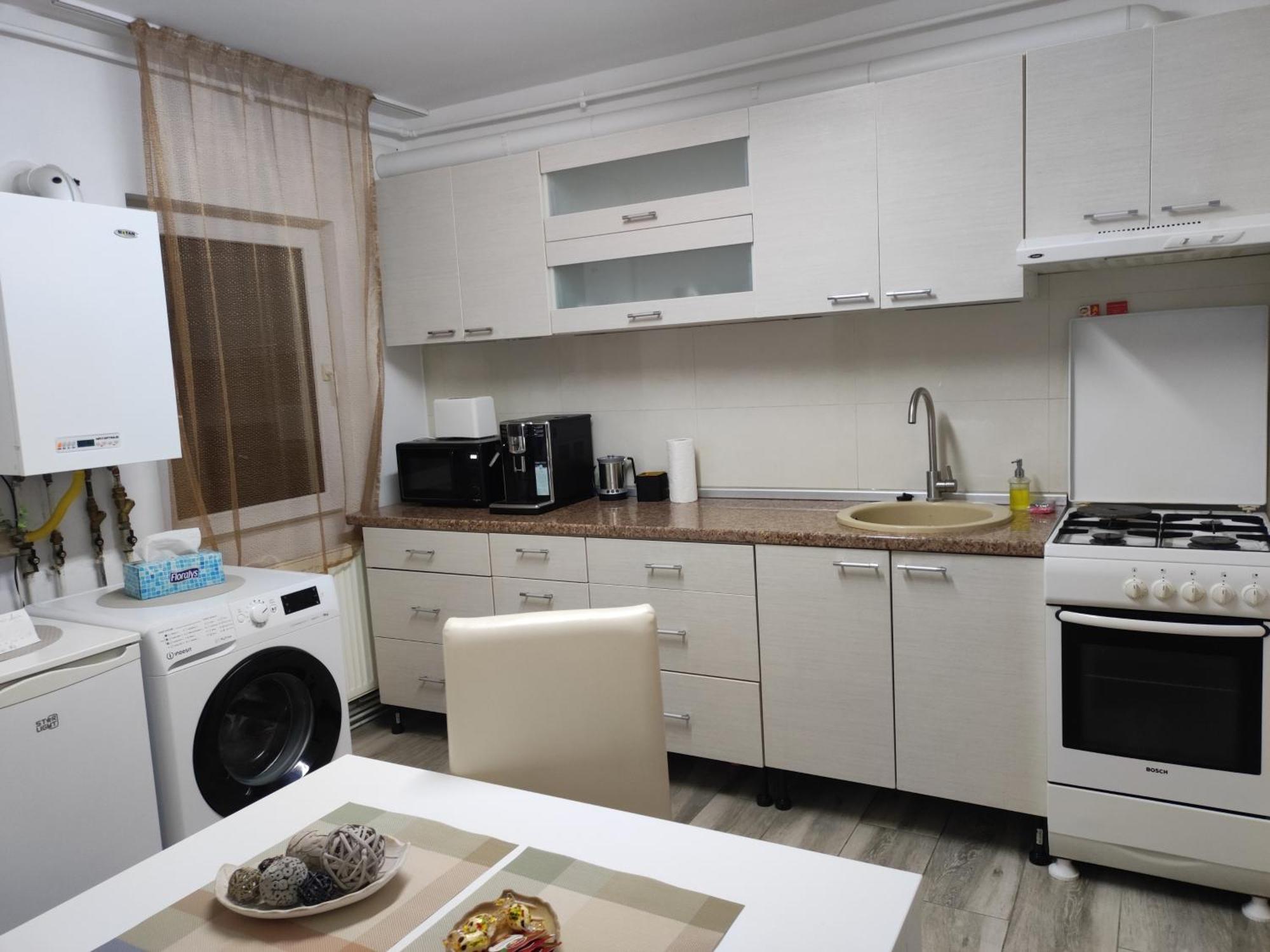 Apartment Farmec Cluj-Napoca Buitenkant foto